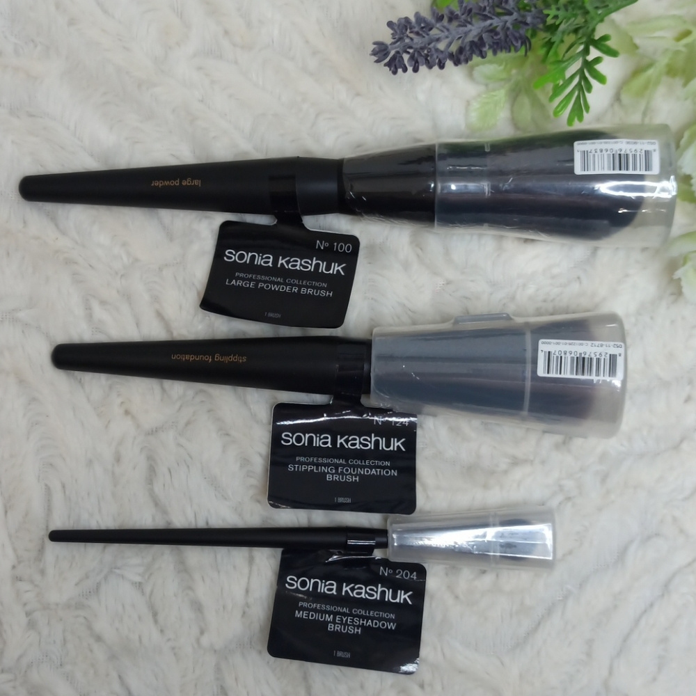 Sonia Kashuk brushes